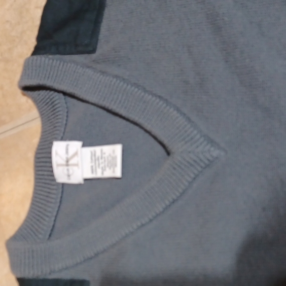 Calvin klein sweater - Picture 2 of 15